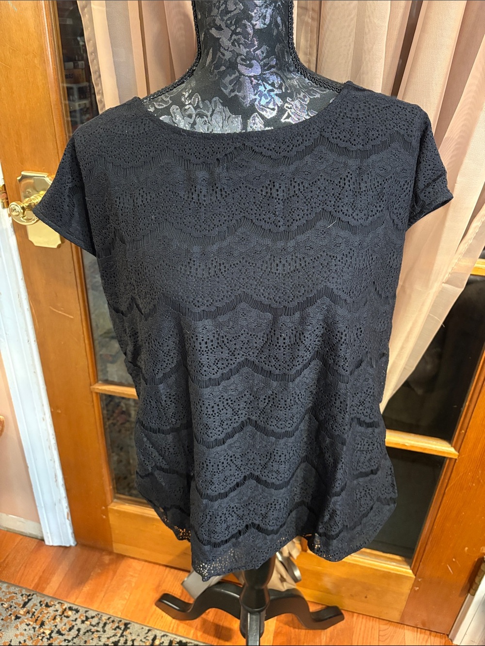 Faded Glory Women's Black Lace Overlay Sleeveless Top, XL